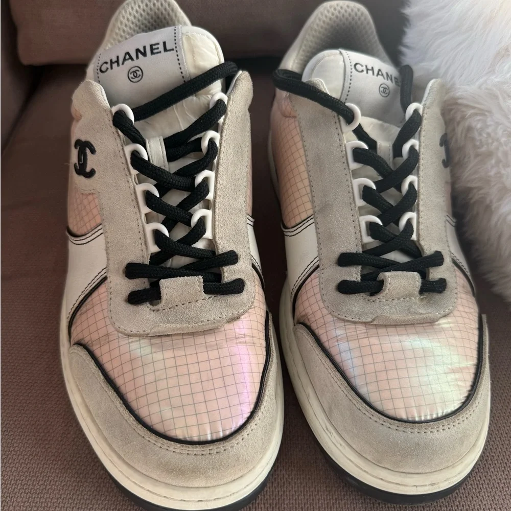 CHANEL CC Suede & Calfskin Sneakers,Size 38.5 (Fits US 8.5/EU 39)Pink/Grey/White